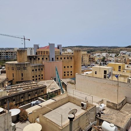 Sky Apartment 3 San Pawl il-Baħar Eksteriør bilde
