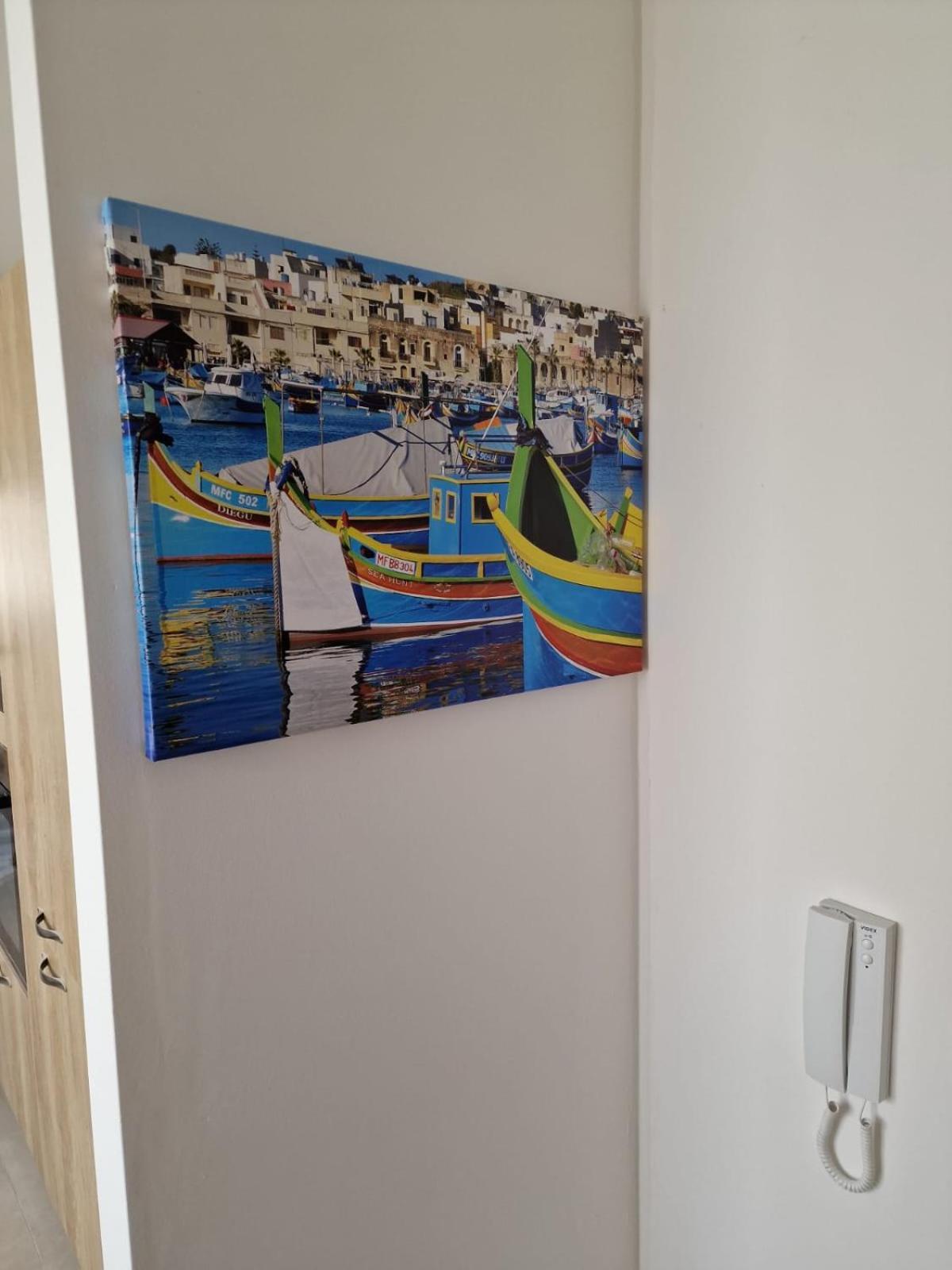 Sky Apartment 3 San Pawl il-Baħar Eksteriør bilde