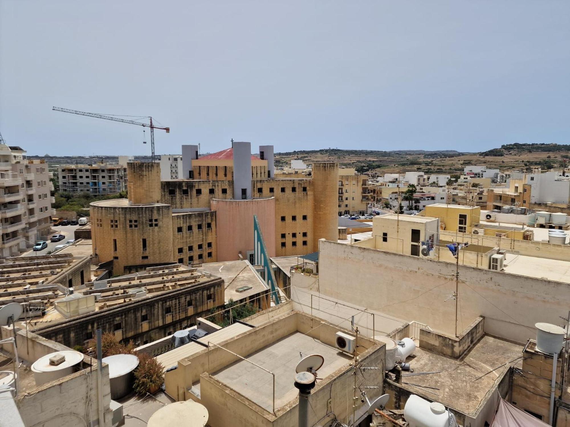 Sky Apartment 3 San Pawl il-Baħar Eksteriør bilde